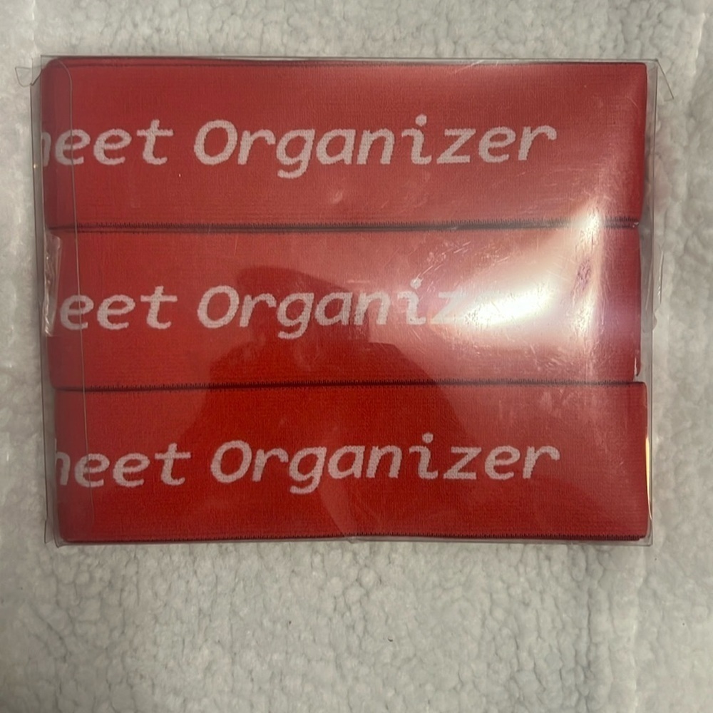 Bedsheet organizer